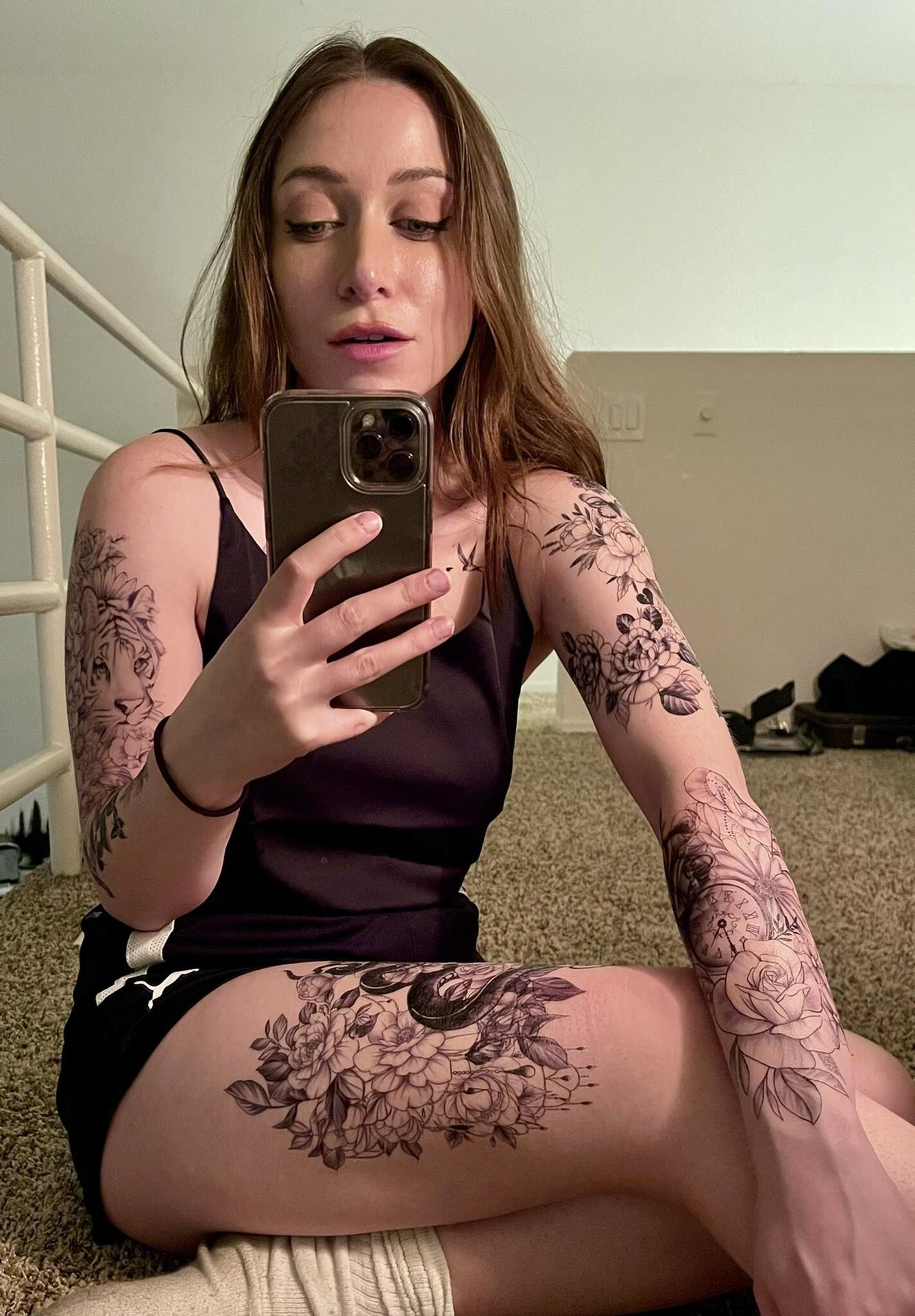 Ayytrae / omgcosplay Nude OnlyFans Leaks 1