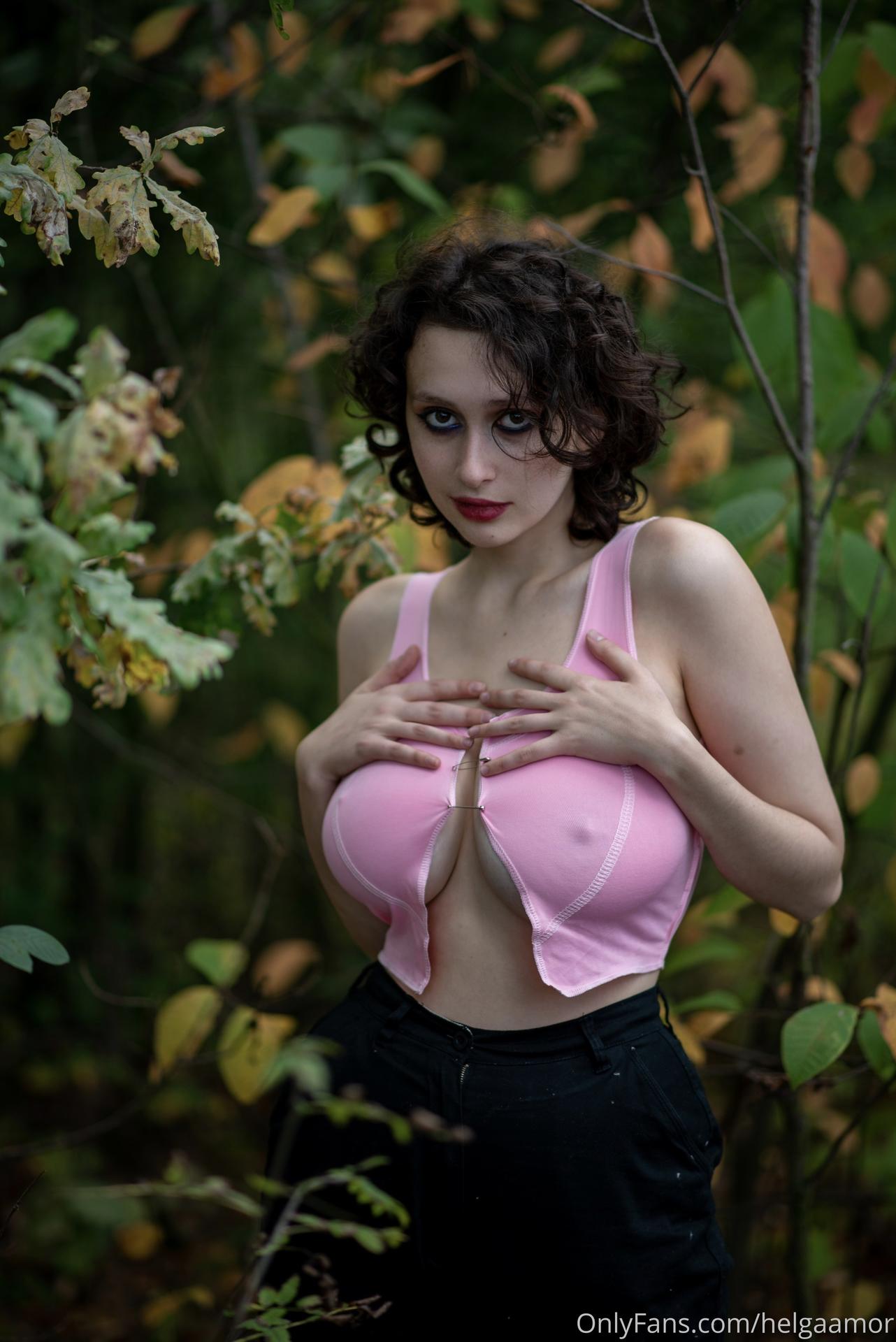 Helga Amor / helgaamor Nude OnlyFans Leaks 1