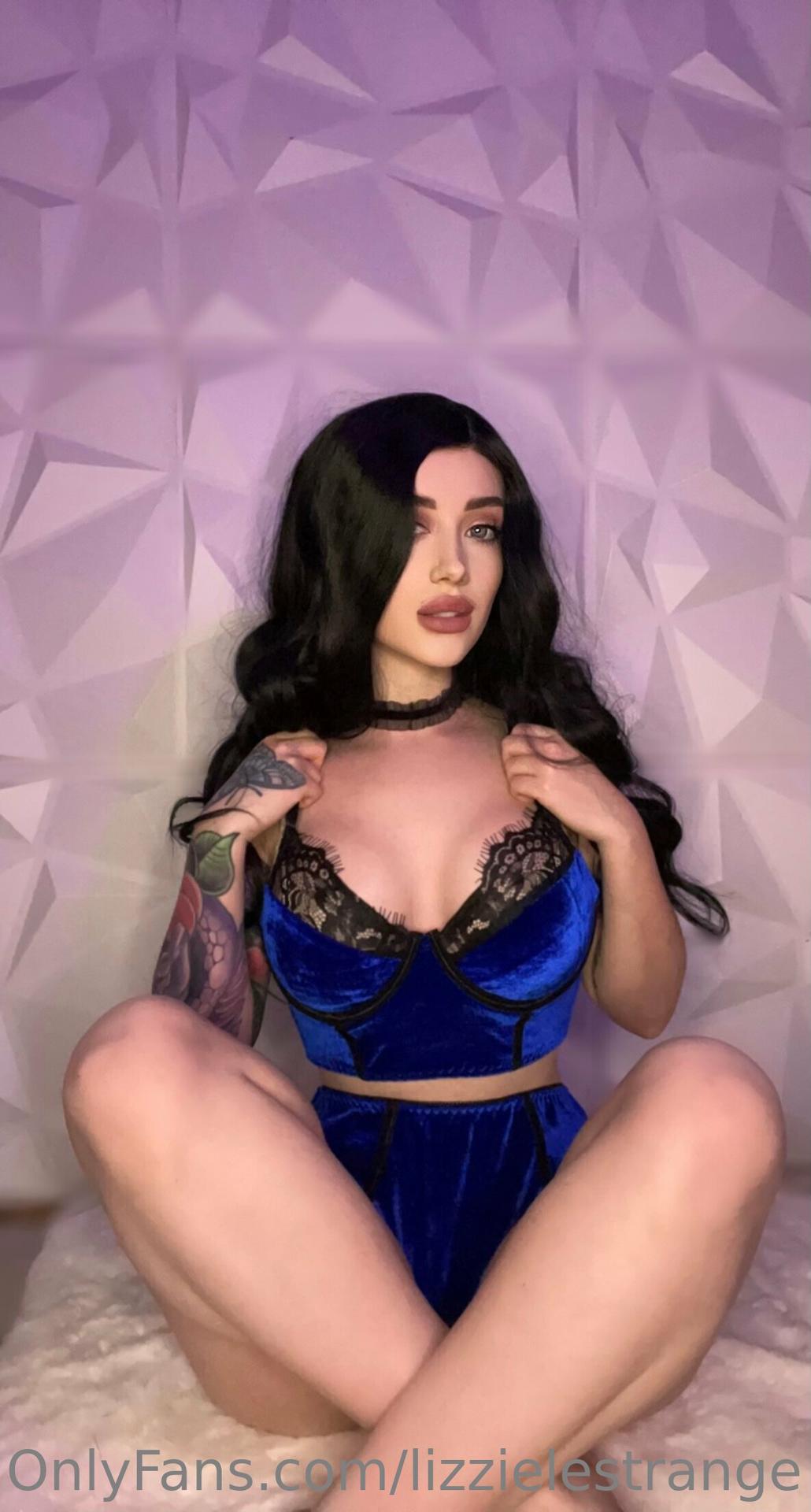 LizzieLestrange Nude OnlyFans Leaks 1