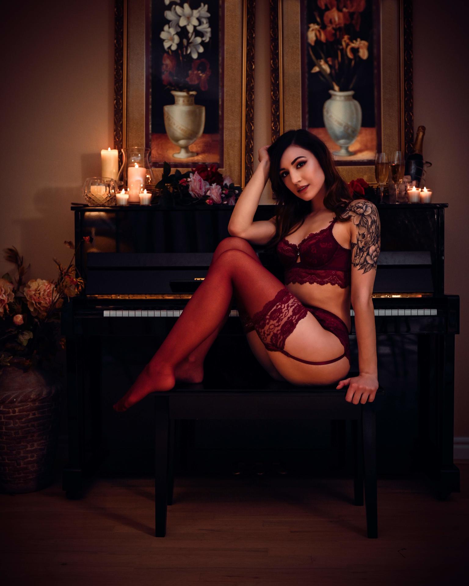 Luxlo / luxlocosplay Nude OnlyFans Leaks 1