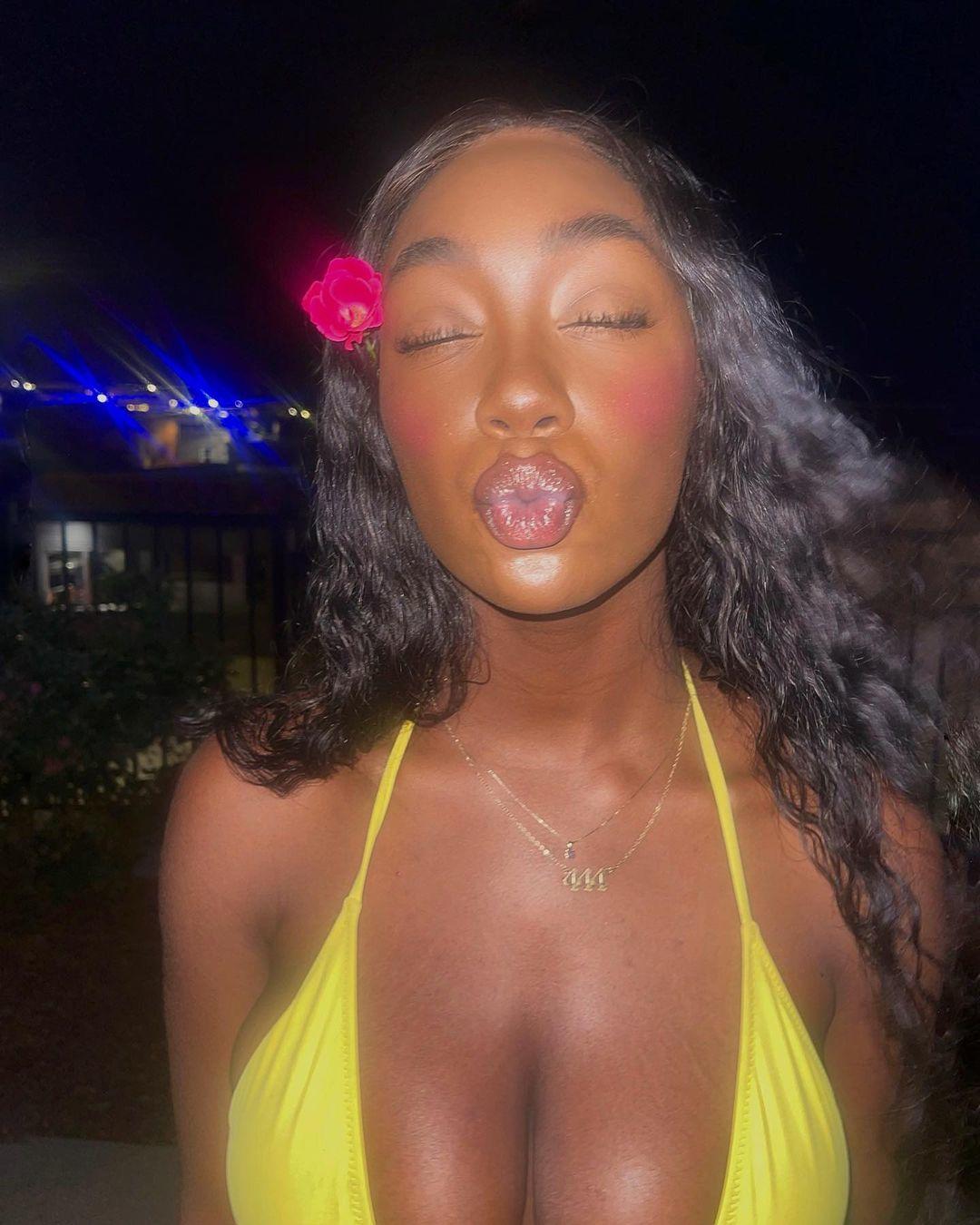 Majormommyissues / mommyissues3 Nude OnlyFans Leaks 1