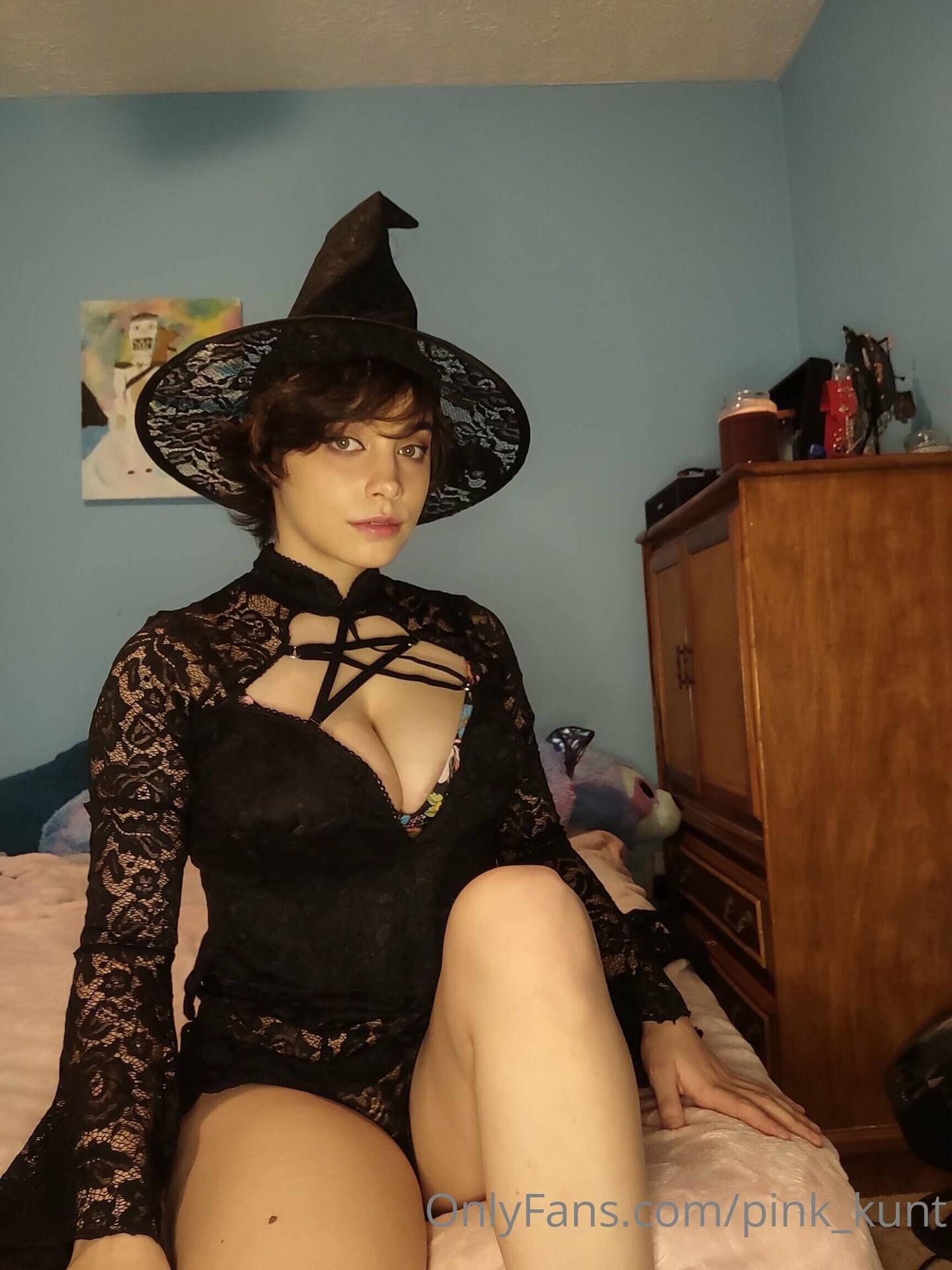 pink_kunt Nude OnlyFans Leaks 1