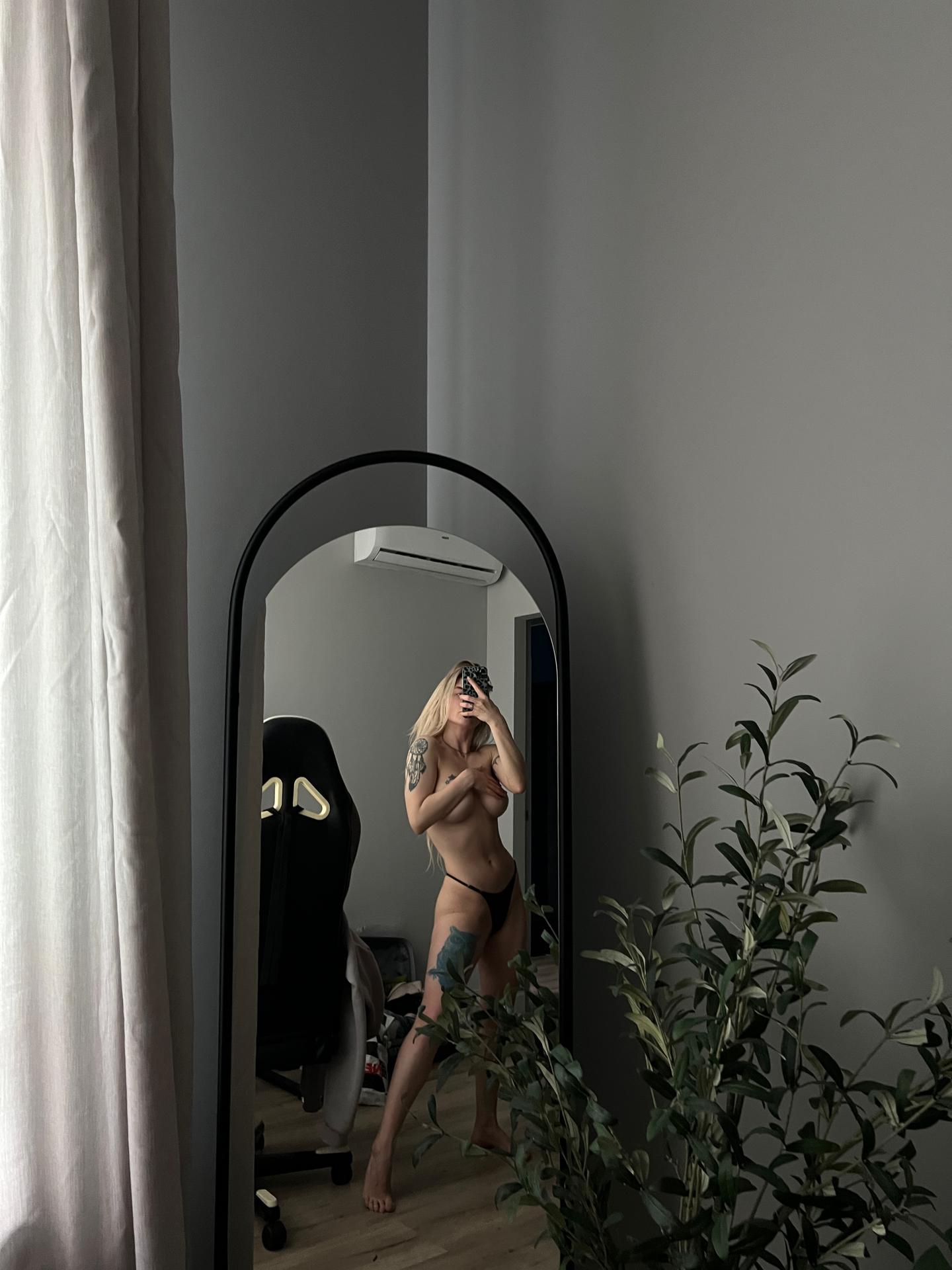 Sorabi Nude OnlyFans Leaks 1