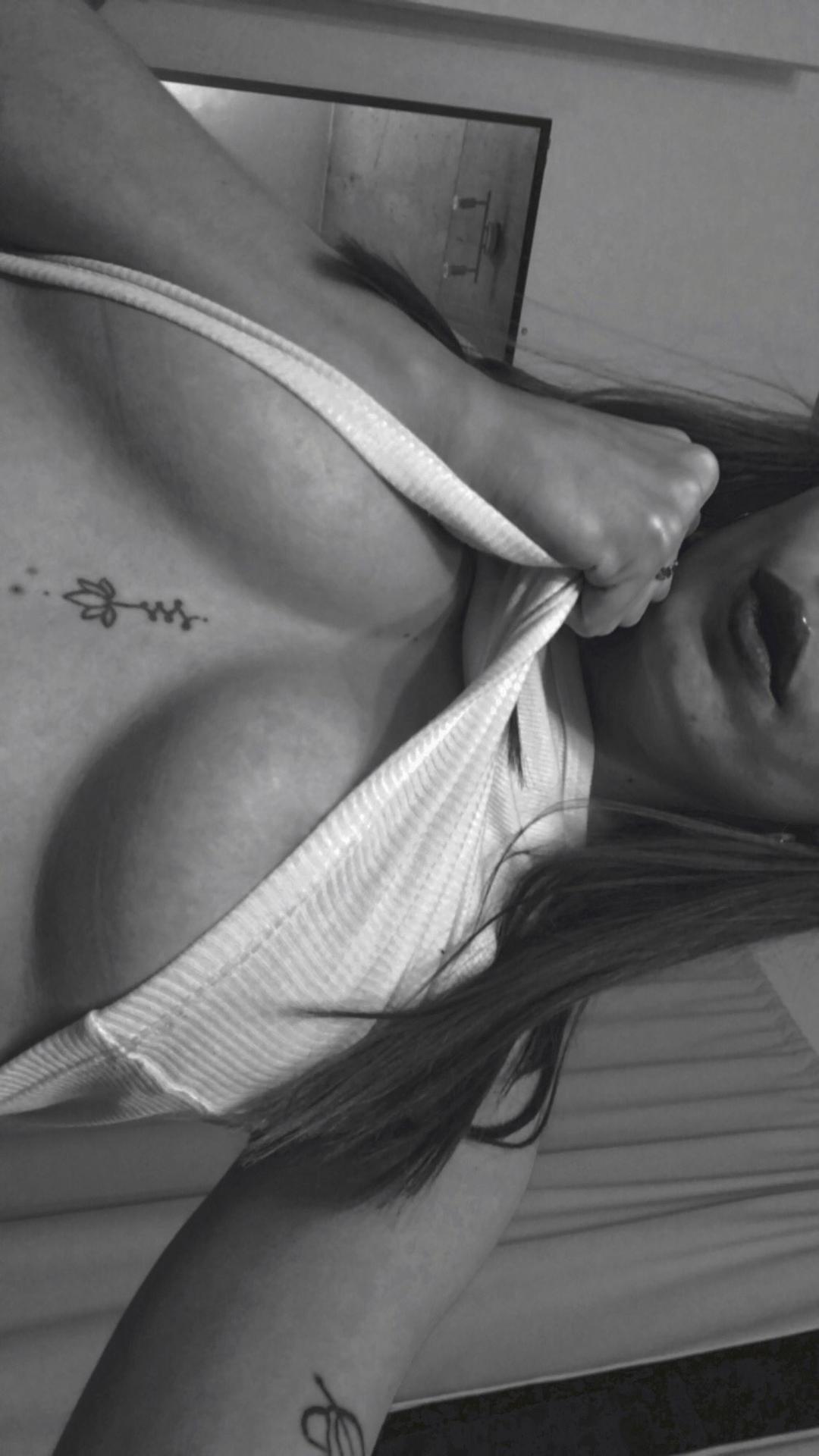 isbritneybitchi / unagui09 / xxmaraselene_ Nude OnlyFans Leaks 5