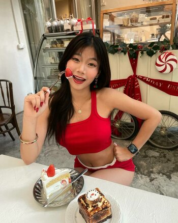 aaomhelloo / Saipetch B. Nude Leaks Photo 20