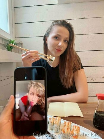 annahellsing Nude Leaks Photo 25
