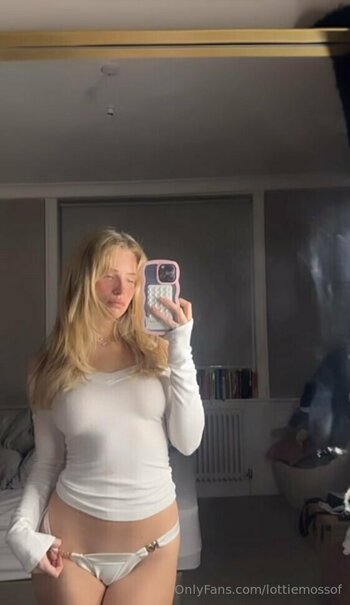 lottiemossof Nude Leaks OnlyFans Photo 53