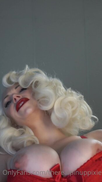 Pineup Pixie / Bianca Blakney 2 / pinuppixietm / therealpinuppixie Nude Leaks OnlyFans Photo 14