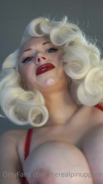 Pineup Pixie / Bianca Blakney 2 / pinuppixietm / therealpinuppixie Nude Leaks OnlyFans Photo 19