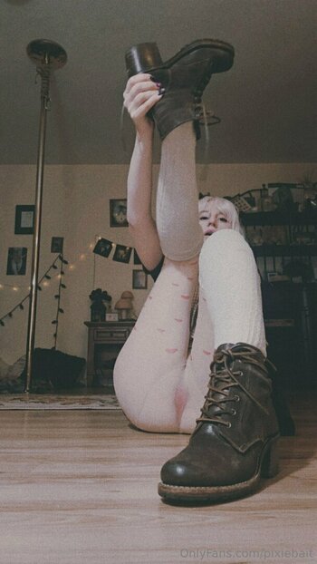 pixiebait Nude Leaks Photo 9