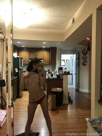 pixieblitzie / Jammin.710 / Jammin.710x / Jammin420 Nude Leaks Photo 24