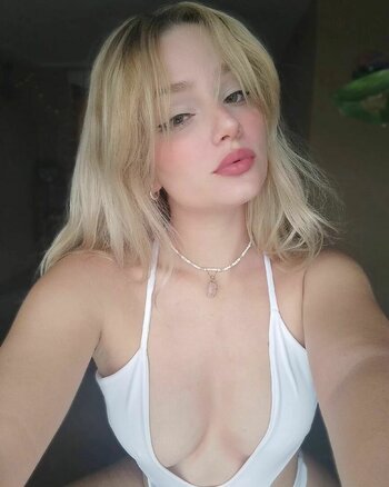 Pixiecatt / Kiki Sakura / _pixie__cat_ Nude Leaks OnlyFans Photo 17
