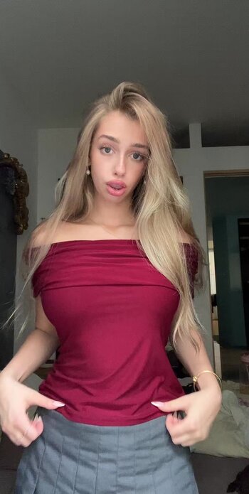 sofyaplotnikova / https: / xsofya_x Nude Leaks Photo 24