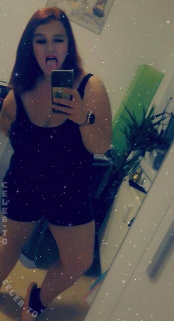 SophieSchmande / https: / sophie_schmande Nude Leaks Photo 3