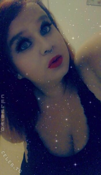 SophieSchmande / https: / sophie_schmande Nude Leaks Photo 9