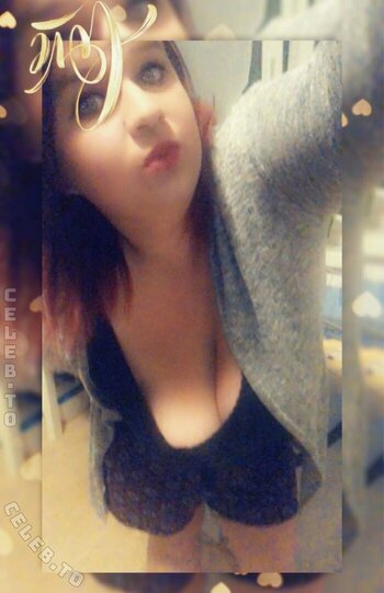 SophieSchmande / https: / sophie_schmande Nude Leaks Photo 18