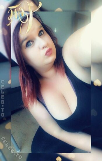 SophieSchmande / https: / sophie_schmande Nude Leaks Photo 22