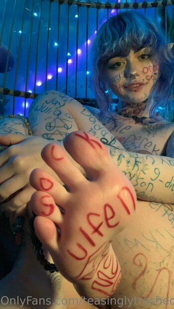 teasinglytrashed Nude Leaks Photo 2