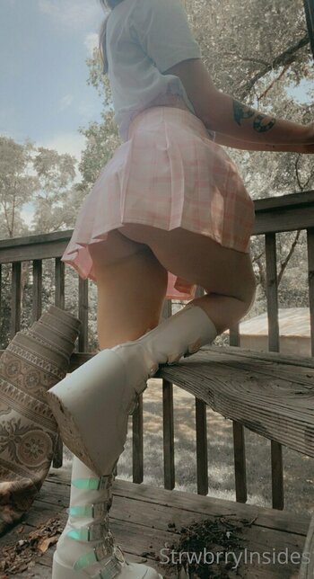 viinusflytrap Nude Leaks Photo 5