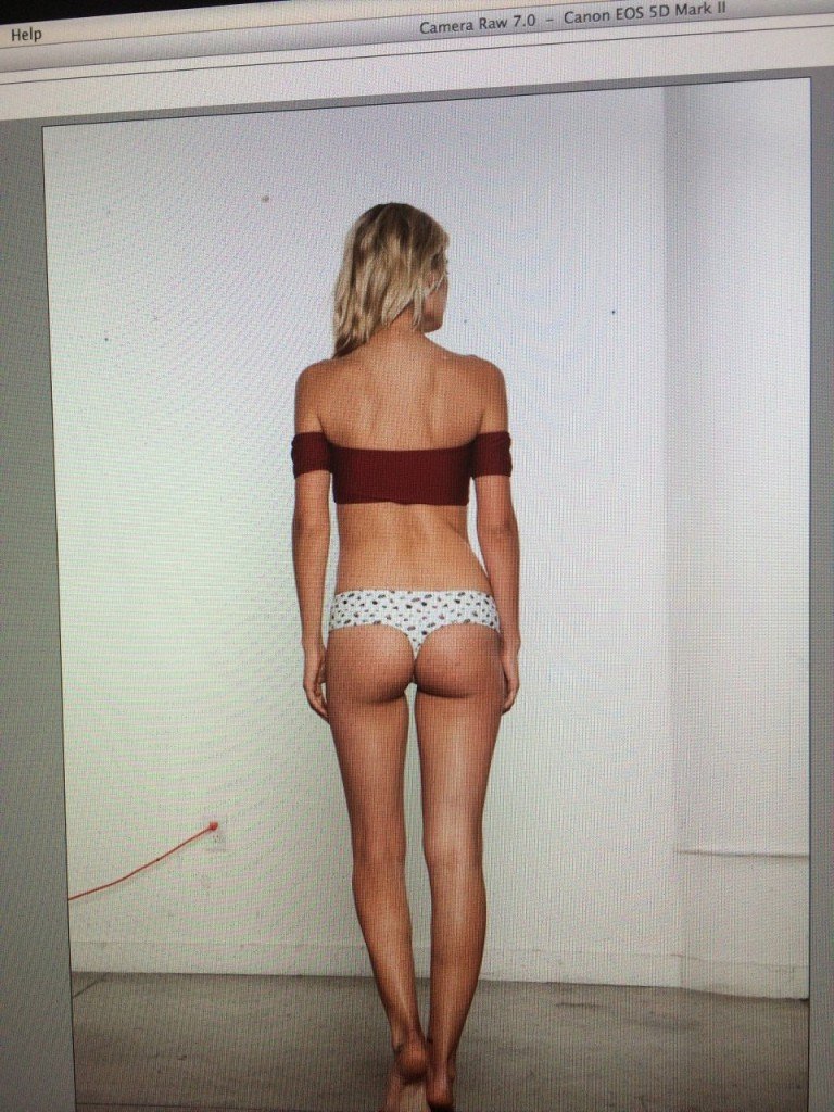 Sahara Ray Naked 078