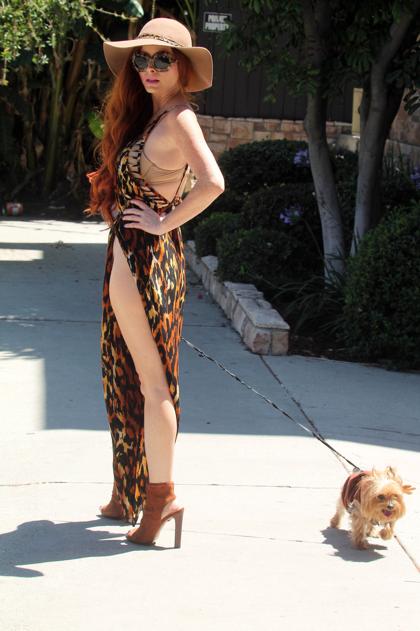 Phoebe-Price-Sexy-20