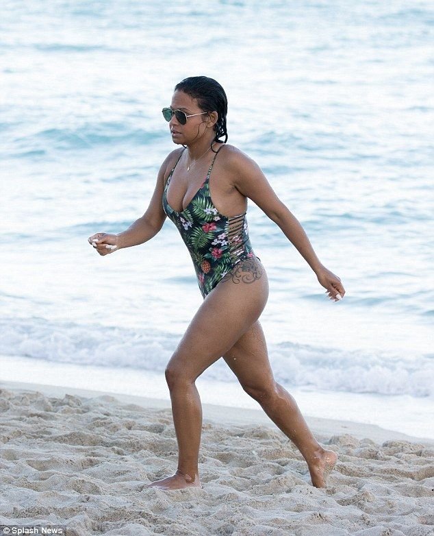 Christina-Milian-in-a-Swimsuit-6