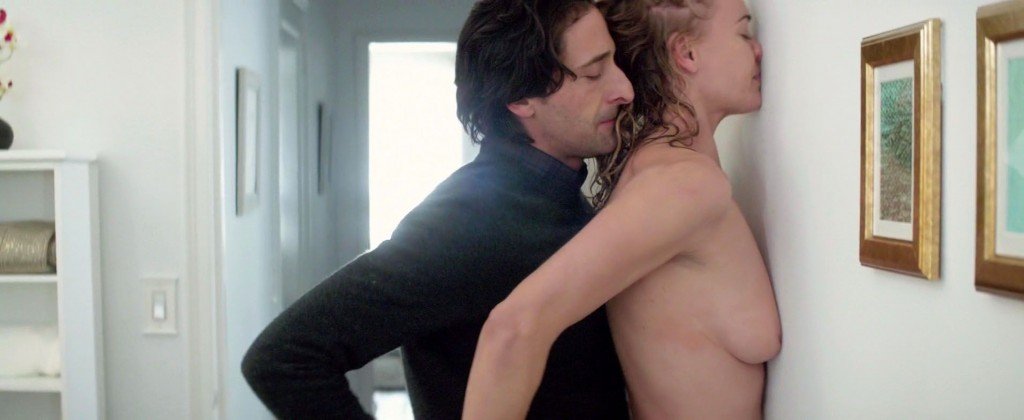 Yvonne Strahovski Nude 10