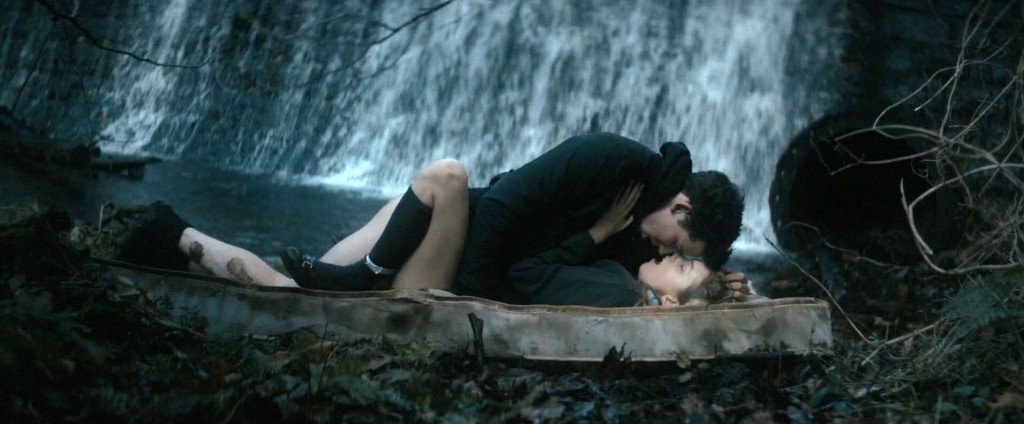 Hannah Murray, Elinor Crawley Nude 12