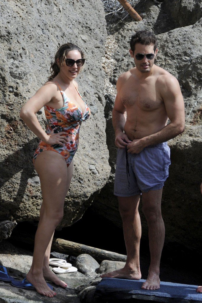 Kelly Brook Sexy 18