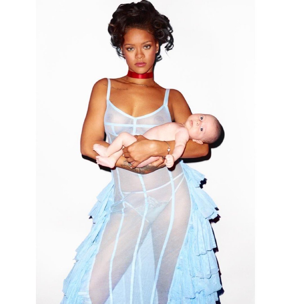 Rihanna Sexy 1