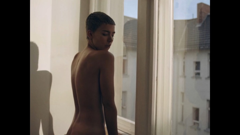Alina Süggeler Nude & Sexy 7