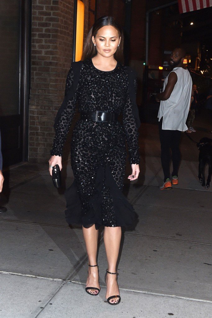 Chrissy Teigen Braless 6