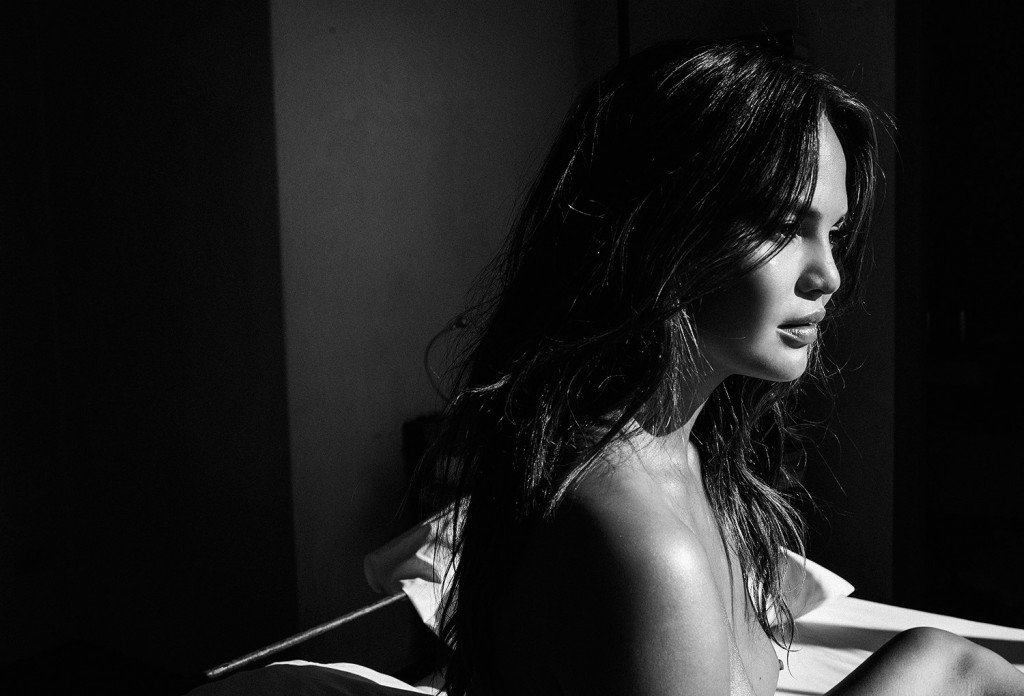 Chrissy Teigen Nude 5