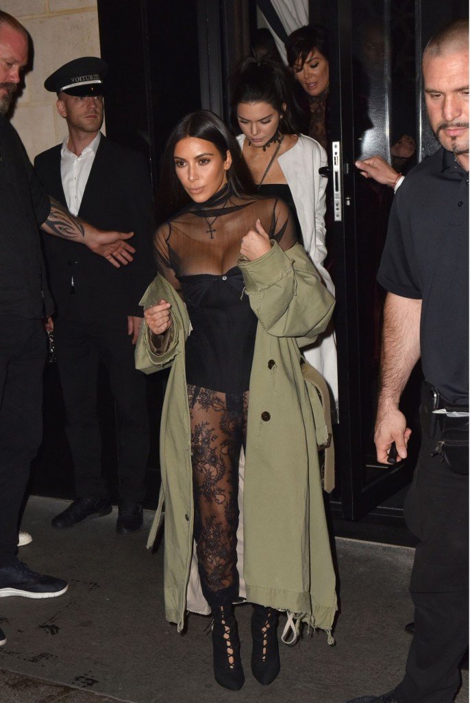 Kim Kardashian Sexy 2
