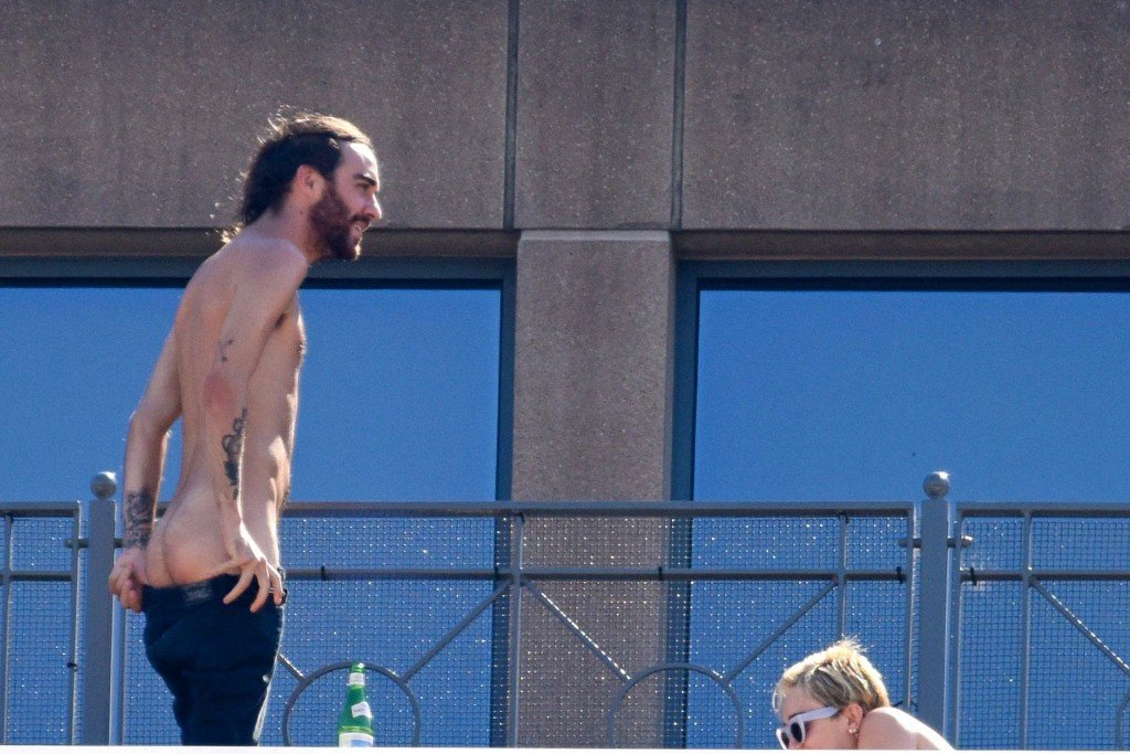 Miley Cyrus Topless  23