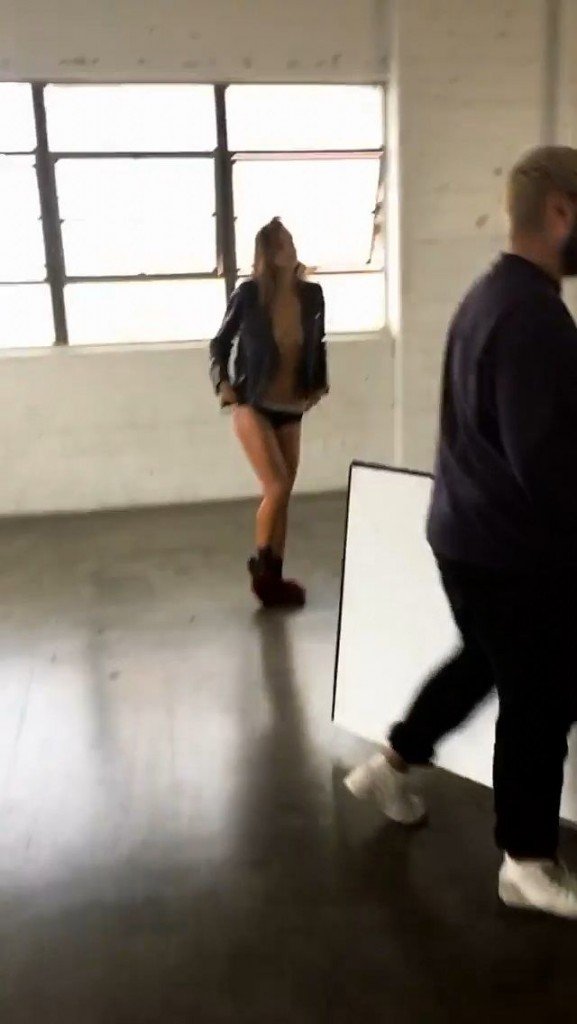 Alexis Ren Sexy 8 thefappening.so