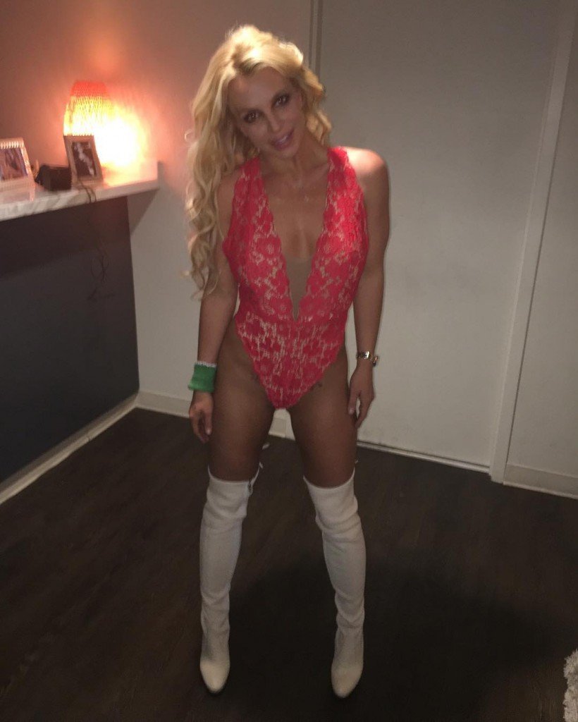 Britney Spears Sexy 2 thefappening.so