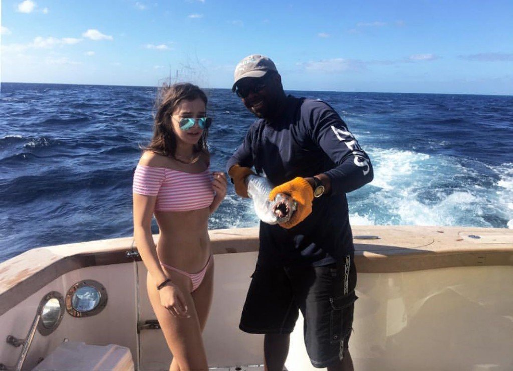 Hailee Steinfeld Sexy thefappening.so 3