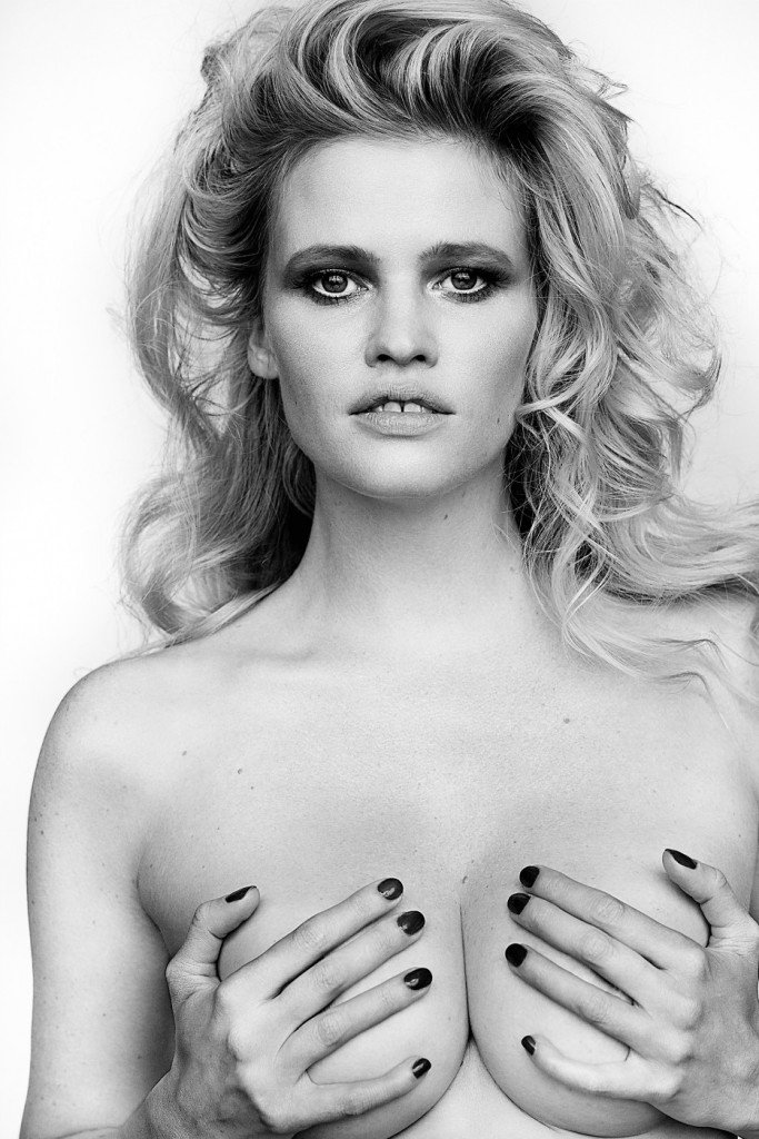 Lara Stone Topless 1