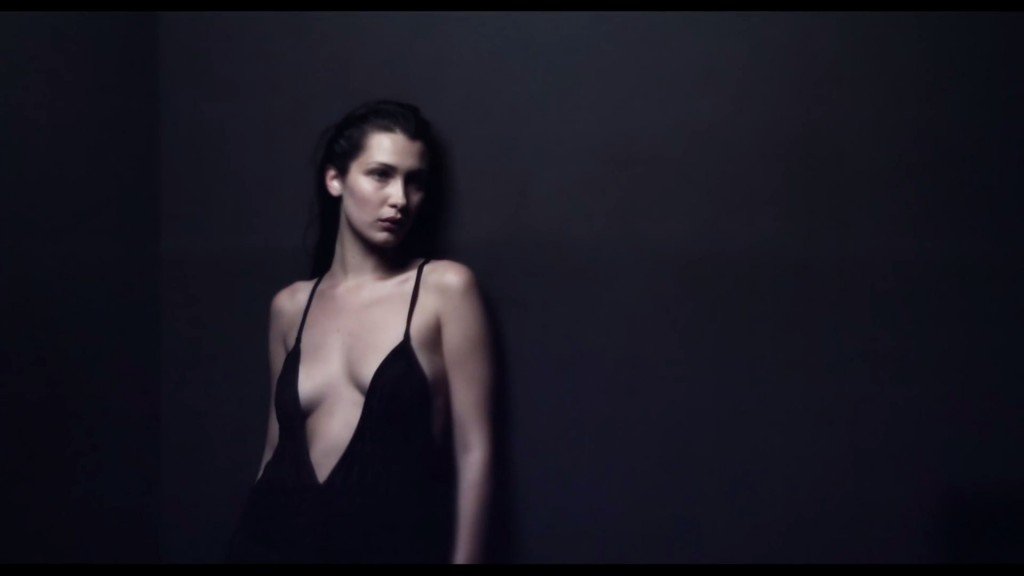 Bella Hadid Sexy Topless 18 thefappening.so