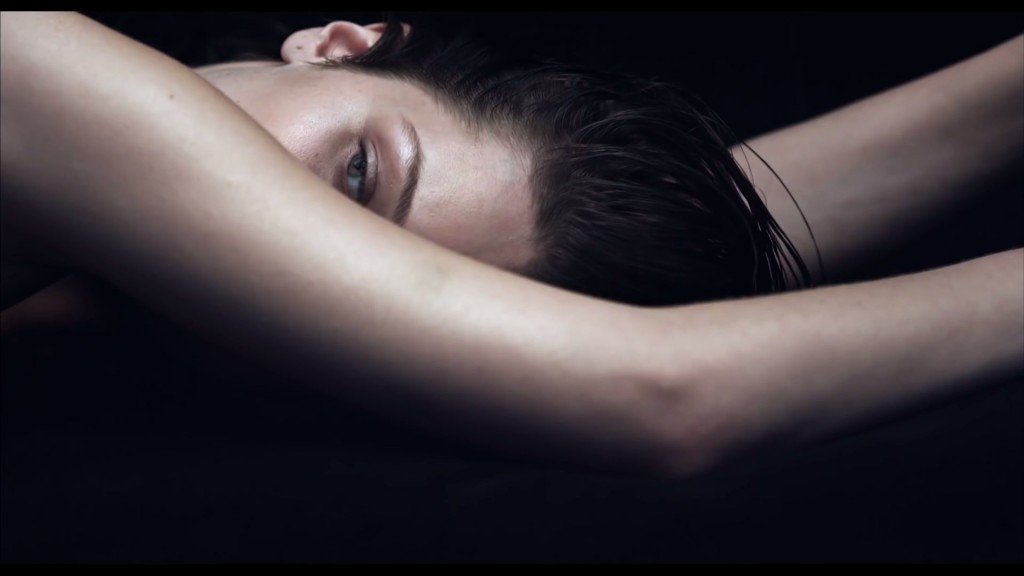 Bella Hadid Sexy Topless 4 thefappening.so