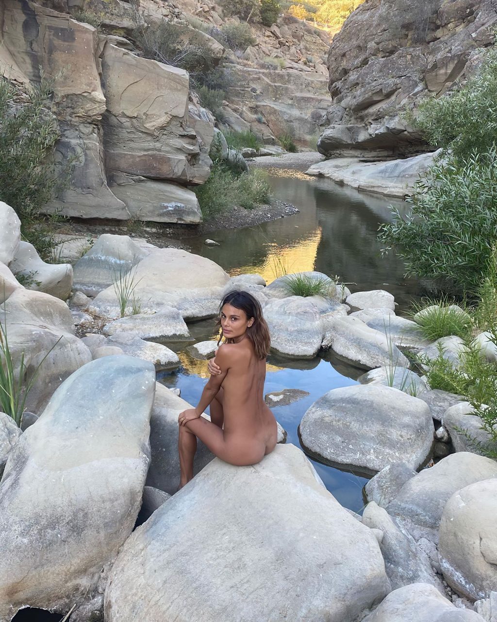 Nathalie Kelley Nude